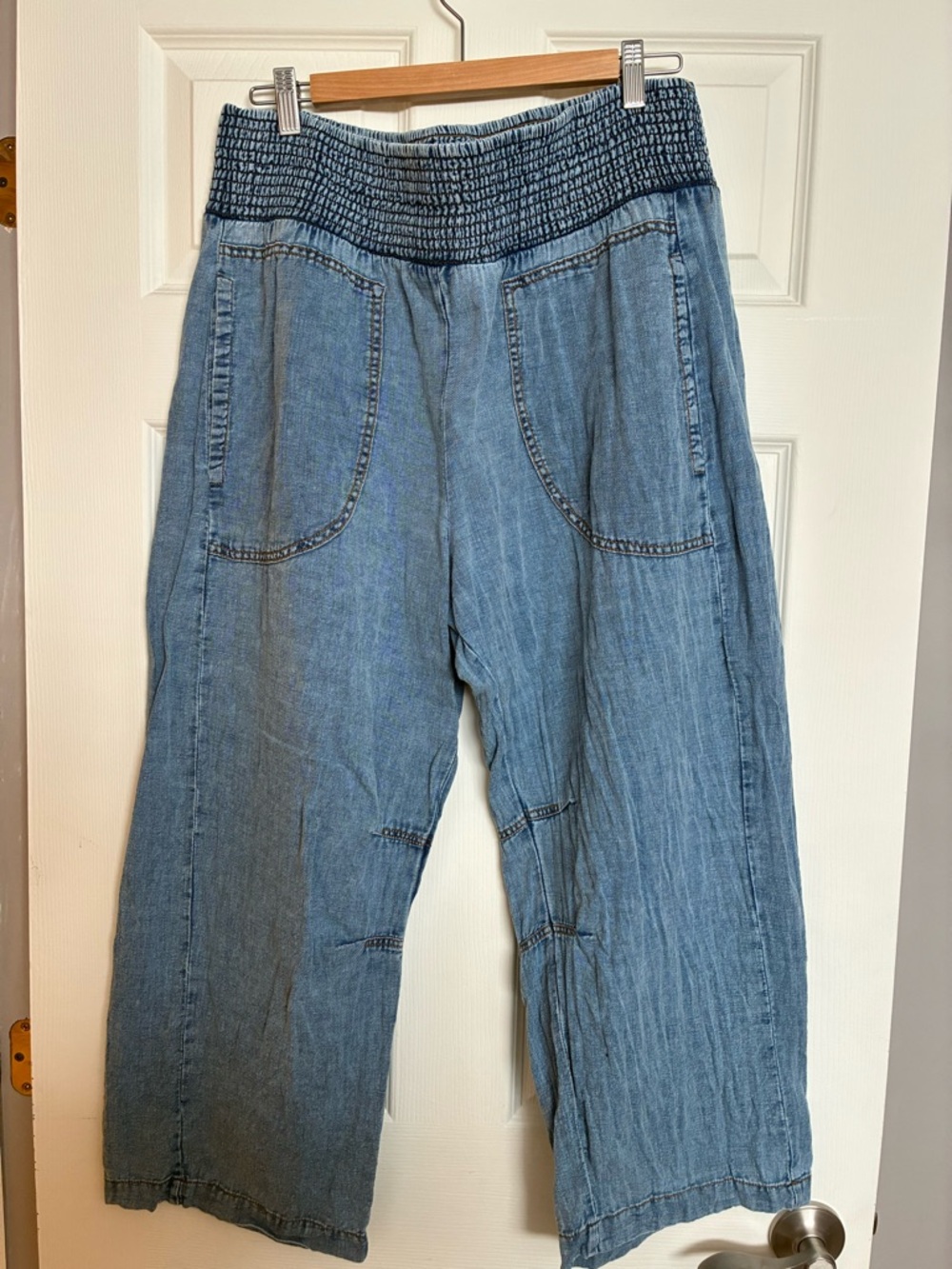 Anthropologie Pilcro large barrel jeans